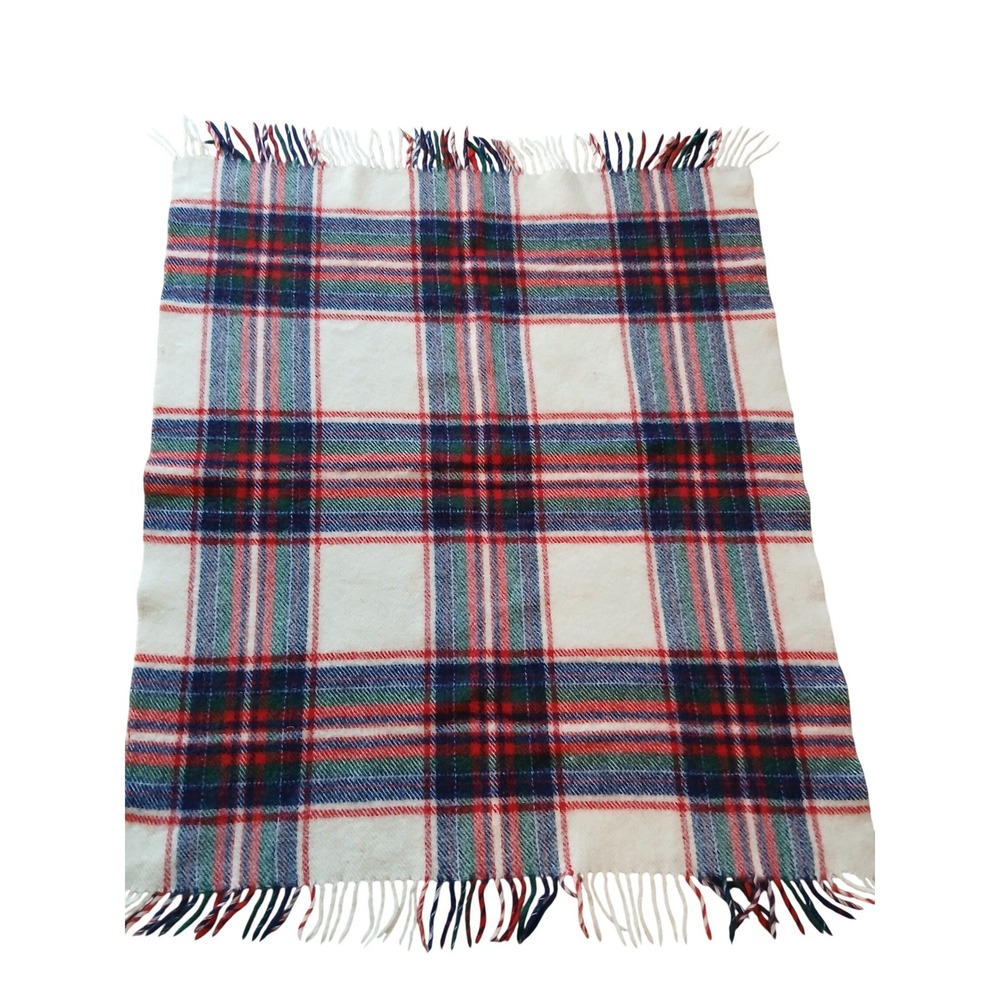 Vintage Classic Plaid Wool Lap Blanket Throw Red Blue Green Fringe 60s? 70s?‎